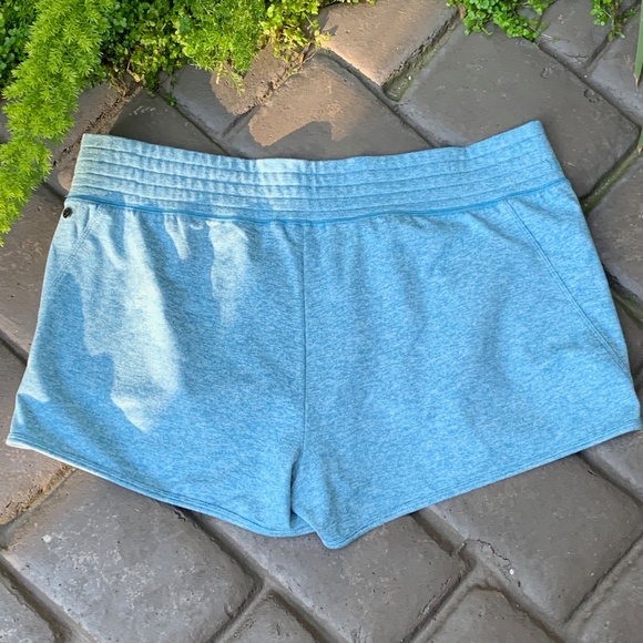 ZELLA Women's Shorts Size XL EUC Women's Size XL - Picture 2 of 4